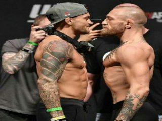 Petarung bebas asal USA, Dustin Poirier meng TKO kan lawannya asal Irlandia, Conor Mc Gregor