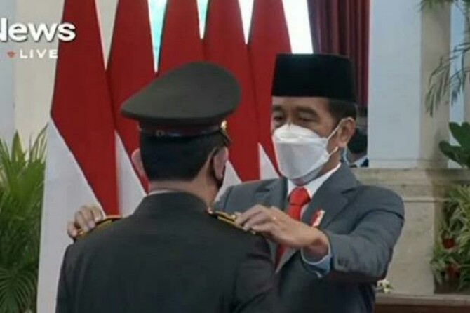 Jendral Polisi Drs. listyo Sigit Prabowo, M.Si resmi dilantik sebagai kepala Kapolri