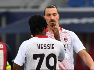 Ibrahimovic dan Kessei menjadi pencetak gol kemenangan atas AS Roma, dinihari tadi. (ist/kaldera)