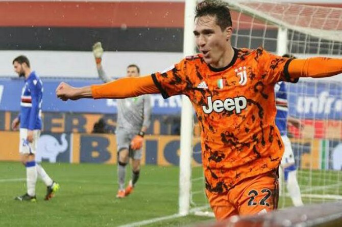 Frederico Chiesa merayakan golnya ke gawang Sampdoria.