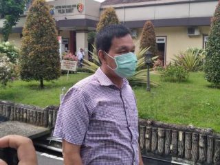 Rektor USU Runtung Sitepu saat ditanya wartawan usai diklarifikasi penyidik Polda Sumut, Kamis (21/1/2021).(mustivan/kaldera)
