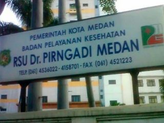Insentif 130 tenaga kesehatan (nakes) di RSUD Pirngadi Medan, mulai dari dokter, perawat dan bidan belum dibayar sampai saat ini