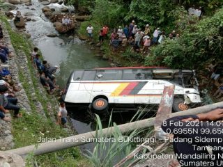 Kecelakaan Bus Parawisata yang terjadi di Mandailing Natal di isi oleh mayoritas pejabat teras Kabupaten Agam