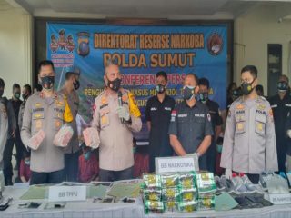 Direktorat Reserse Narkoba Polda Sumut bersama Badan Narkotika Nasional (BNN) menyita sejumlah aset dalam kasus tindak pidana pencucian uang (TPPU) dari hasil kejahatan narkoba