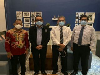 Dari kiri M Zakaria, Denny S Wardhana, Rico W Siagian dan Melkhy Waas usai memberikan keterangan kepada wartawan di Medan.