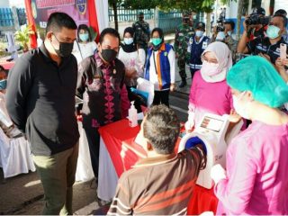 Walikota Medan, Bobby Nasution mengatakan angkutan umum di Kota Medan masih banyak yang belum patuh tentang protokol kesehatan (prokes) 3 M