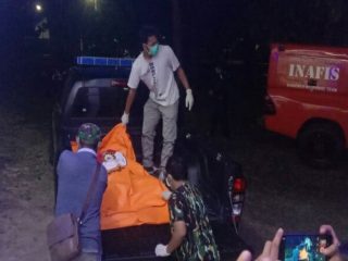 Istri mantan Sekertaris Daerah (Sekda) Pematangsiantar ditemukan tewas di gudang rumahnya di kawasan Kelurahan Proklamasi, Kecamatan Siantar Barat, kota Pematangsiantar.