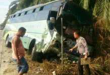 Seorang sopir bus Intra yang terlibat kecelakaan dengan Avanza yang sempat kabur, kini telah menyerahkan diri ke Polres Pematangsiantar.
