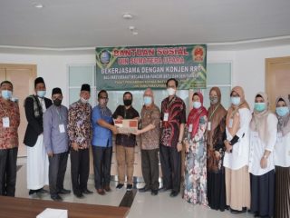 Universitas Islam Negeri Sumatera Utara (UINSU) lewat Lembaga Penelitian dan Pengabdian kepada Masyarakat (LP2M) UINSU menerima bantuan paket sembako dari Konsulat Jenderal (Konjen) Republik Rakyat Tiongkok (RRT) di Medan.