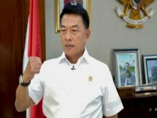 Berdasarkan kesepakatan peserta dalam Kongres Luar Biasa (KLB) Partai Demokrat, Moeldoko yang terpilih menjadi Ketua Umum akan mendapatkan KTA atau kartu Tanda Anggota Khusus. Pemberian KTA khusus ini dikarenakan adanya kasus khusus.