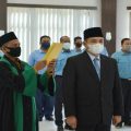 Direktur PDAM Tirta Wampu Herman saat pengambilan sumpah jabatan