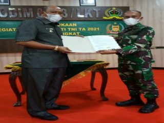 Kodim 0203/Langkat melaksanakan pembukaan Karya Bakti TNI TA 2021 di Ruang Data Makodim 0203/Langkat, Kota Binjai, Rabu (10/3/2021).