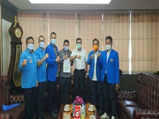 Tiga kubu Dewan Pengurus Komite Nasional Pemuda Indonesia (DPP KNPI) dibawah kepemimpinan kubu Mustahuddin sebagai Plt Ketua Umum menggantikan Haris Pertama, dan kubu Noer Fajrieansyah, serta kubu Abdul Aziz, menyepakati pelaksanaan kongres bersama KNPI.