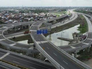 PT Hutama Karya (persero) mengumumkan Jalan Tol Trans Sumatera (JTTS) Medan-Binjai (Tanjung Mulia-Marelan-Helvetia) segmen Tanjung Mulia-Marelan Sesksi I sepanjang 4,2 kilometer beroprasi secara fungsional mulai besok pukul 07.00 WIB.