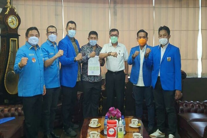 Pengurus Komite Nasional Pemuda Indonesia (KNPI) Sumatera Utara memperingatkan Menteri Hukum dan HAM (Menkumham) Yasonna Laoly agar berhati-hati dalam bersikap dan tidak terjebak.