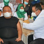 Bupati Langkat, Terbit Rencana PA melaksanakan vaksinasi pertama di Jentera Malay Rumdis Bupati Pangkat, Stabat, Kamis (18/3/2021).