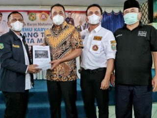 Dalam waktu dekat masyarakat pasien BPJS kelas III apabila ingin berobat cukup membawa KTP saja. Hal ini sedang diprogramkan Pemko Medan