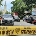pelaku peledakan bom di depan Gereja Katedral Makassar diduga berjumlah dua orang