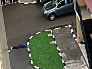 Dua orang terduga teroris berupaya melakukan penyerangan ke area Mabes Polri, Jakarta Selatan, Rabu (31/3/2021)