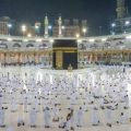 Arab Saudi mengeluarkan aturan hanya orang yang sudah divaksin COVID-19 yang diizinkan untuk umrah. Kebijakan ini berlaku mulai Ramadhan 2021.