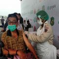 Pelaksanaan vaksinasi Drive thru yang dilaksanakan oleh Pemerintah Kota (Pemko) Medan di Pangkalan Udara (Lanud) TNI Soewondo secara resmi dibuka, Rabu (7/4/2021).