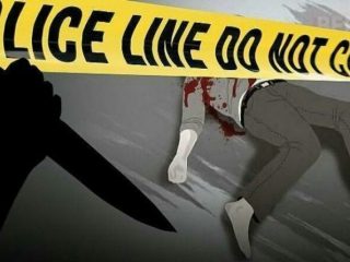 Seorang ayah berinisial S, 41, warga Dusun VI, Paya Belibis, Desa Stabat Lama Barat, Kecamatan Wampu, Kabupaten Langkat, membunuh kekasih putrinya yakni R, Rabu (7/4/2021) malam.