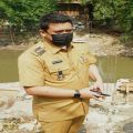 Walikota Medan, Muhammad Bobby Afif Nasution saat meninjau Sungai Deli beberapa waktu lalu
