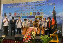 Ketua DPRD Sumatera Utara (Sumut) Baskami Ginting mendorong Pengurus Komite Masyarakat Danau Toba (KMDT) untuk mempercepat pengembangan kawasan Danau Toba melalui rencana aksi program yang nyata dan tepat sasaran.