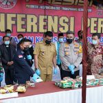 Wali Kota Medan Bobby Nasution turut hadir di acara Deklarasi Tolak Narkoba Menuju Sumut Bersinar (Bersih, Bebas Narkoba), sekaligus pemusnahan barang bukti narkoba di Polrestabes Medan, Rabu (14/4/2021).
