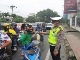 Kepolisian Daerah (Polda) Sumatera Utara mencatat adanya sejumlah pelanggaran lalu lintas selama tujuh hari pelaksanaan Operasi Keselamatan Toba 2021.