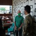 Usai mencopot Kepala Dinas (Kadis) Kesehatan Kota Medan Edwin Effendi, kini giliran Lurah Sidorame Timur Hermanto yang dicopot oleh Walikota Medan Bobby Nasution.