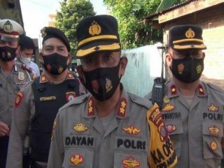 Digrebek, Kerabat Bandar Narkoba Bacok Kanit Narkoba Polres Belawan dan Bawa Kabur 2 Pistol Anggotanya