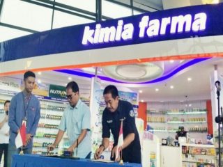Kimia Farma TBK melalui cucu usahanya mengecam ulah oknum petugas yang menggunakan alat Rapidtest Antigen bekas kepada calon penumpang di Bandara Kualanamu Internasional.