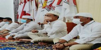 Gus Irawan Pasaribu mengadakan Buka puasa bersama di Kantor Dewan Pimpinan Daerah (DPD) Partai Gerindra dan di hadiri oleh Al ustadz Abu Hasan Al Asy’ari yang juga seorang da’i dan ketua organisasi Mimbar Batu Bara.