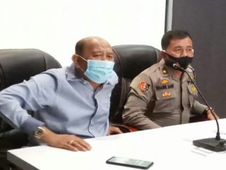 Wakil Bupati Langkat, Syah Afandin menegaskan, pihaknya siap dan terus berupaya semaksimal mungkin melaksanakan instruksi Mendagri Tito Karnavian dalam penanganan Covid - 19 di wilayah kerjanya.