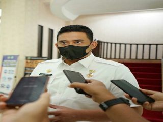 Walikota Medan, Muhammad Booby Nasution menyatakan telah menutup sementara seluruh kegiatan di Kesawan City Walk (KCW).