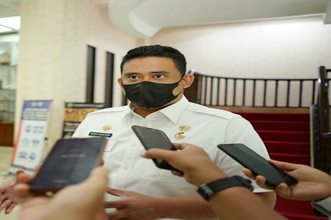Walikota Medan, Muhammad Booby Nasution menyatakan telah menutup sementara seluruh kegiatan di Kesawan City Walk (KCW).