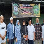 Keluarga Besar Ikatan Alumni SMAN 11 eks 10 Medan mengadakan giat bakti sosial (baksos) pembagian paket Ramadhan ke sejumlah anak yatim dan keluarga alumni, Jumat (7/5/2021).