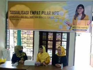 Anggota DPR RI dari Fraksi Golkar, Meutya Hafid kembali mensosialisasikan empat pilar kepada masyarakat di Jalan Sei Lepan, Medan, Sabtu siang (22/5/2021).