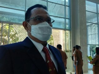 Gubernur Sumatera Utara (Sumut) Edy Rahmayadi menunjuk Afifi Lubis untuk menjadi Pelaksana tugas (Plt) Sekretaris Daerah Provinsi Sumatera Utara (Sekdaprovsu) menggantikan Sabrina yang pensiun pada 1 Juni 2021.