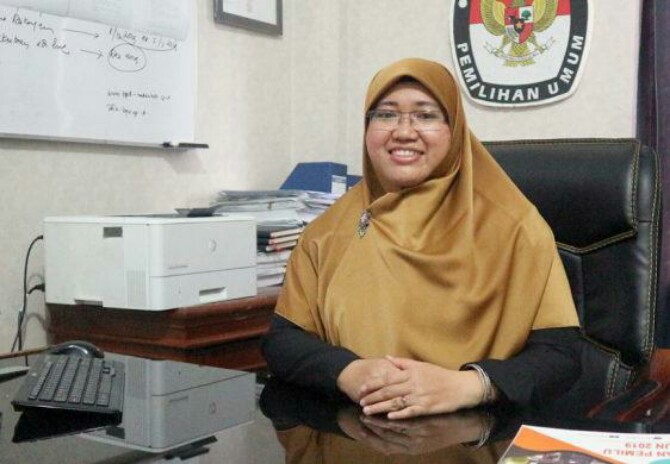 Anggota KPU Kota Medan Divisi Program, Data dan Informasi KPU Kota Medan Nana Miranti