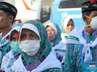 Pemerintah memutuskan untuk tidak memberangkatkan jamaah haji 2021 karena pandemi Covid-19. Total, ada 8.168 calon haji (Calhaj) asal Sumatera Utara (Sumut) yang batal naik haji.
