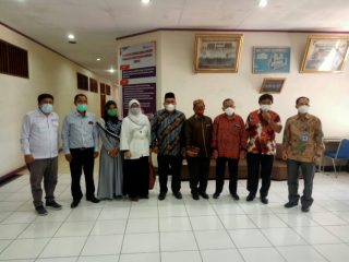 Program Studi Ilmu Komunikasi (Ikom) Fakultas Ilmu Sosial Universitas Islam Negeri Sumatera Utara menjajaki kerjasama dengan Politeknik Negeri Media (Polimedia) Kreatif PSDKU Medan, khususnya di bidang desain grafis, Senin (7/5/2021).