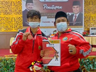 Nazil Mumtaz Al, Mujtahid, mahasiswa Ilmu Komunikasi Fakultas Ilmu Sosial Universitas Islam Negeri Sumatera Utara (UINSU) berhasil membawa pulang juara 3 Musyabaqah Karya Tulis Alquran dalam acara Pekan Kreativitas Mahasiswa (PKM) II Perguruan Tinggi Keagamaan Islam Negeri (PTKIN) se-Sumatera.