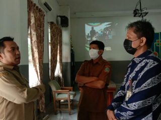 Ombudsman RI Perwakilan Sumatera Utara (Sumut) melakukan monitoring Penerimaan Peserta Didik Baru (PPDB) di SMA N 1 Medan di Jalan Cik Ditiro, Senin (14/6/2021)
