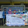 salah satu Tim PKM FISIP foto bersama dengan Dekanat dan Dosen Pendamping usai pembekalan.