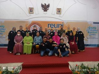 Ikatan Keluarga Besar Alumni (IKBA) SMA Eria Medan kembali lagi melakukan sebuah kegiatan besar bertajuk ajang bertemu kawan lama dalam kemasan Reuni Akbar Perdana IKBA SMA Swasta Eria Medan di Hotel Madani Medan, Minggu (27/6/2021).