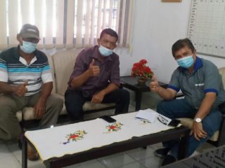 Pengurus Unit Kerja (PUK) Federasi Serikat Pekerja Transportasi Seluruh Indonesia-Konfederasi Serikat Pekerja Seluruh Indonesia (F.SPTSI-K.SPSI) Kecamatan Aek Kuasan Kabupaten Asahan sillaturahim dengan manajemen PT Socfindo Kebun Aek Loba, Senin (28/6/2021).