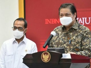 Pemerintah memutuskan untuk memperketat penerapan Pemberlakukan Pembatasan Kegiatan Masyarakat Berbasis Mikro (PPKM Mikro) diluar Jawa-Bali mulai 6 Juli hingga 20 Juli 2021