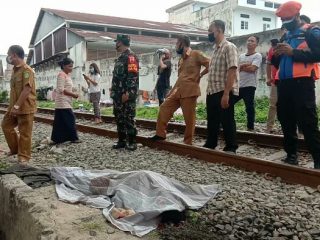 Jasad Zufrizal (37) ditemukan tewas di perlintasan kereta api Medan- Siantar Jalan Kalianda, Kecamatan Medan Area tepatnya didepan Thamrin Plaza, Selasa (6/7/2021).